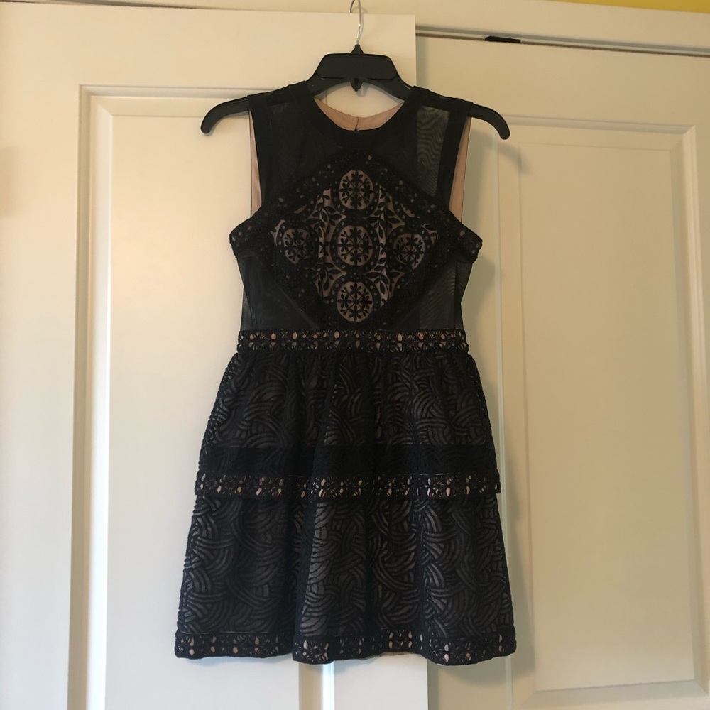 BCBGMAXAZRIA Joselyn Mini Dress in Black Size 0